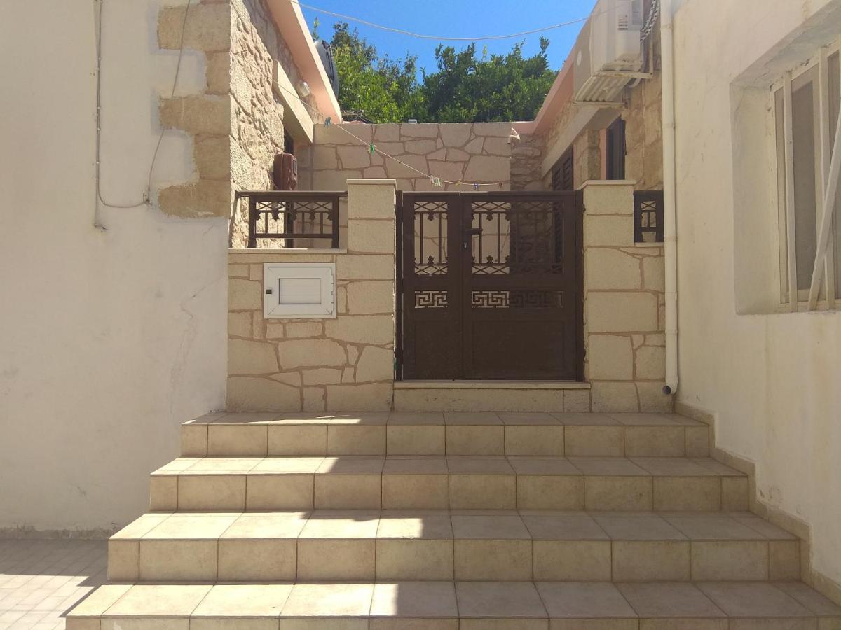 Stonehouse Villa Skopi Skopi  Exterior photo